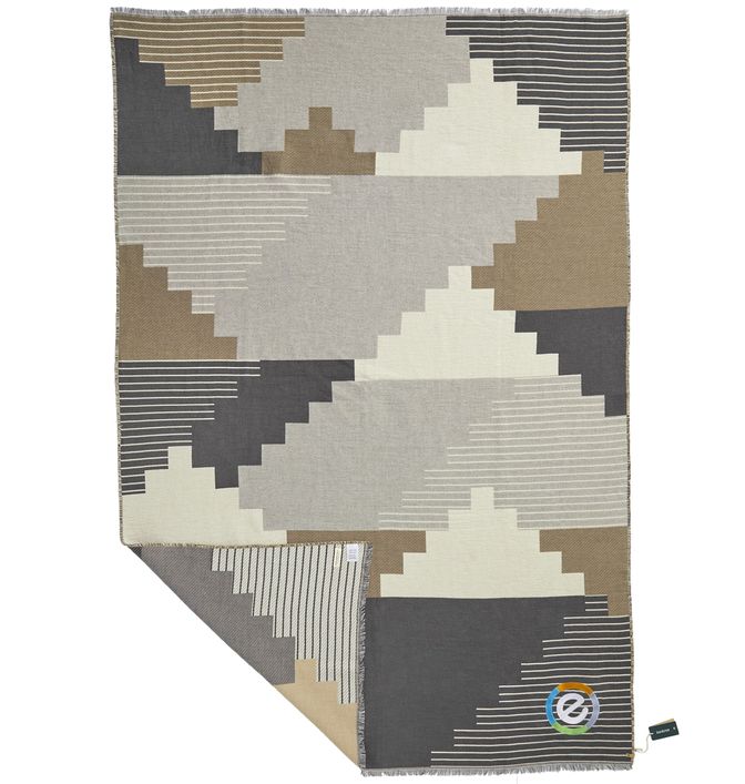 tentree Organic Cotton Peaks Woven Blanket